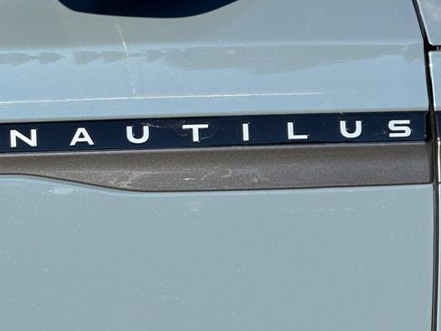 Used 2026 Lincoln Nautilus Premier w/ Jet Appearance Package AWD/4WD image 27