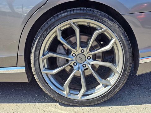 Used 2018 Lexus LS 500 w/ Accessory Package (Z2) image 9