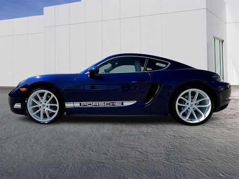 Used 2024 Porsche 718 Cayman image 2