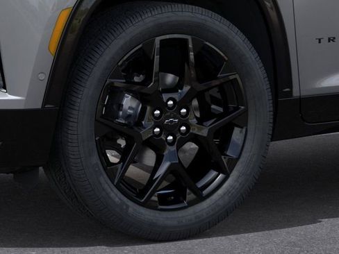 New 2026 Chevrolet Traverse RS w/ LPO, Floor Liner Package FWD image 9