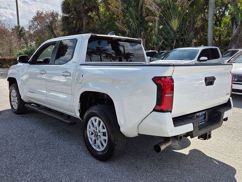 Used 2024 Toyota Tacoma SR5 w/ SR5 Upgrade Package image 5