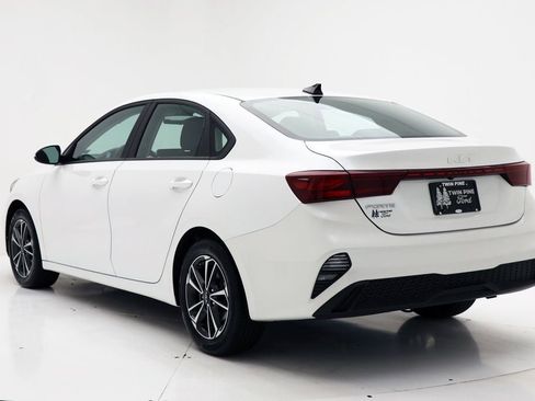 Used 2024 Kia Forte LXS image 7