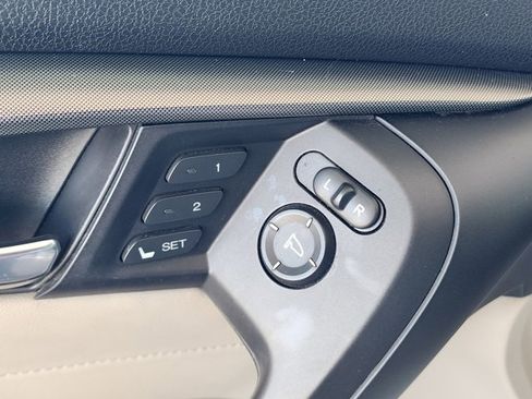Used 2013 Acura TL w/ Technology Package image 12