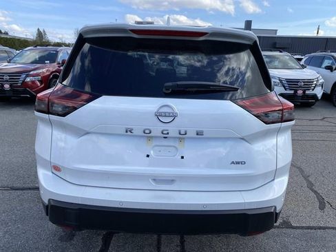 New 2026 Nissan Rogue SV AWD/4WD image 4