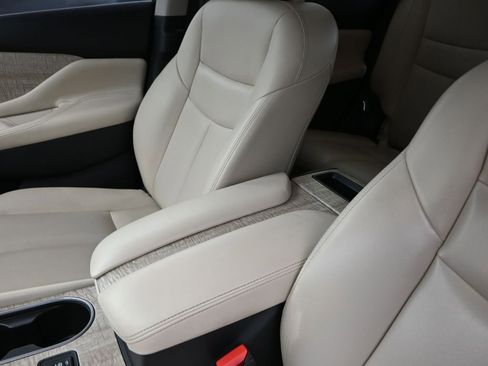 Used 2022 Nissan Murano SV image 14