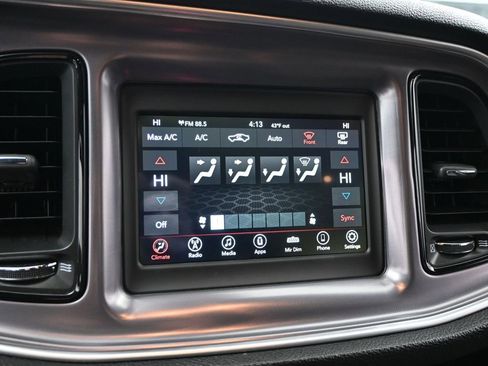 Used 2019 Dodge Challenger R/T image 15