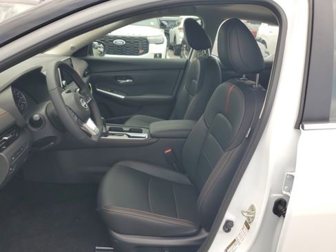 New 2025 Nissan Sentra SR w/ SR Premium Package image 15