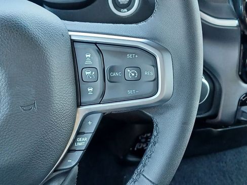Used 2025 RAM 1500 Big Horn AWD/4WD image 17