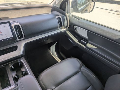 Used 2025 Ford Expedition Active AWD/4WD image 22