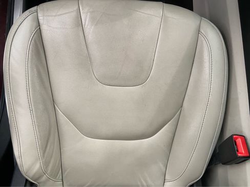 Used 2019 Ford Edge Titanium image 42