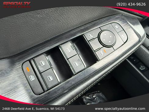 Used 2023 Nissan Rogue SV AWD/4WD image 34
