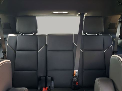 Certified 2025 Cadillac Escalade Premium Luxury image 27