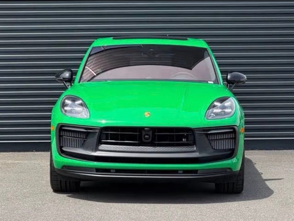Used 2026 Porsche Macan GTS AWD/4WD image 8