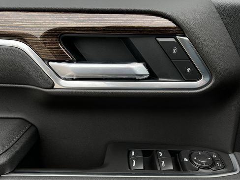 New 2026 GMC Sierra 1500 Elevation image 22