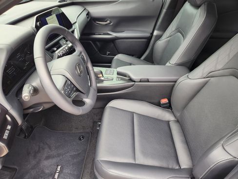 New 2026 Lexus UX 300h FWD image 5
