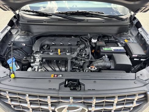Used 2024 Hyundai Venue SEL FWD image 31