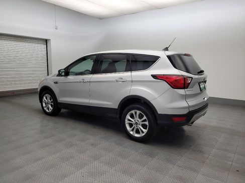 Used 2019 Ford Escape SE FWD image 3