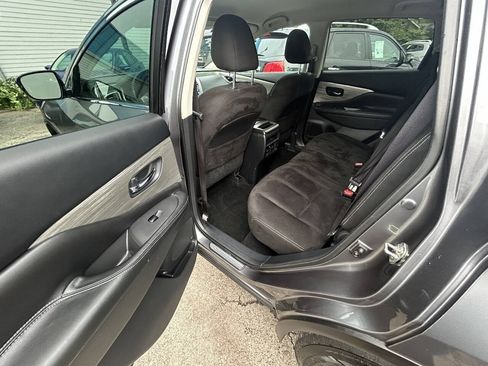 Used 2015 Nissan Murano S w/ Navigation Package FWD image 7