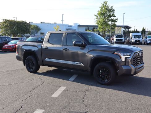 Used 2026 Toyota Tundra Platinum w/ TRD Off-Road Package AWD/4WD image 13