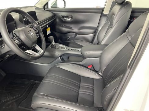 New 2026 Honda HR-V EX-L image 2