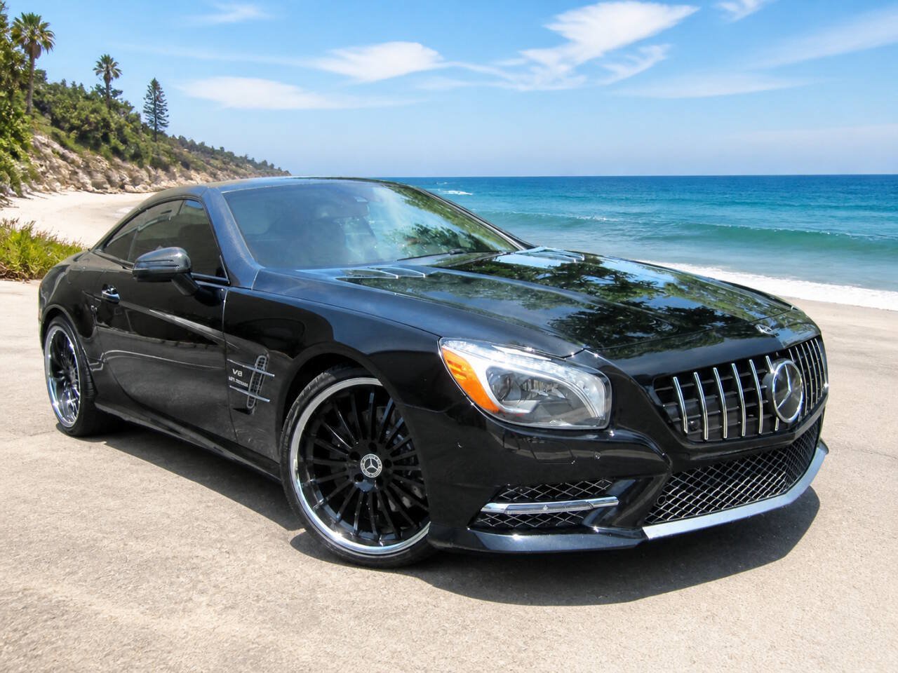 Used 2013 Mercedes-Benz SL 550 image 2