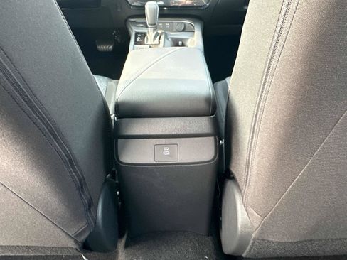 New 2026 Nissan Sentra SV w/ SV Convenience Package FWD image 26