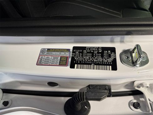 Certified 2023 Kia Sorento X-Line EX image 31