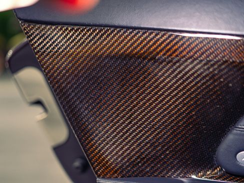 Used 2005 Porsche Carrera GT RWD image 48