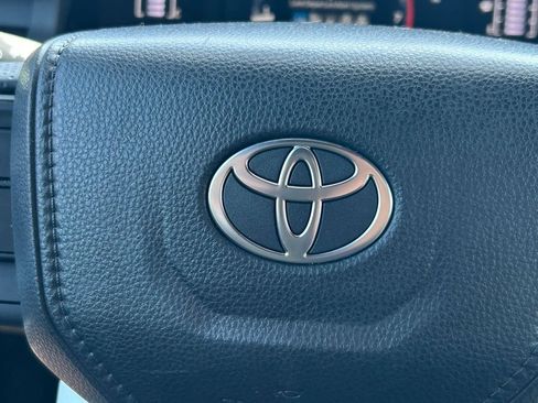 Certified 2025 Toyota 4Runner SR5 RWD image 36