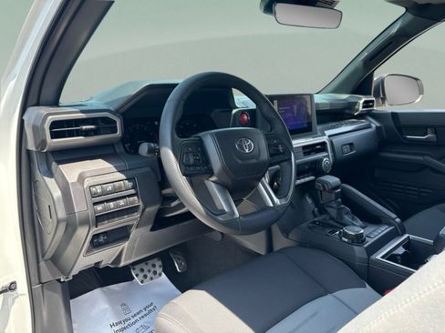 Certified 2026 Toyota Tacoma TRD Sport AWD/4WD image 21