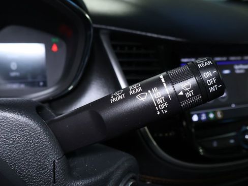 Used 2021 Chevrolet Trax LT image 20