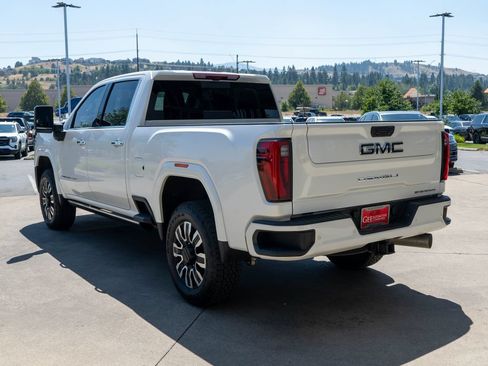 Used 2025 GMC Sierra 3500 Denali Ultimate AWD/4WD image 5