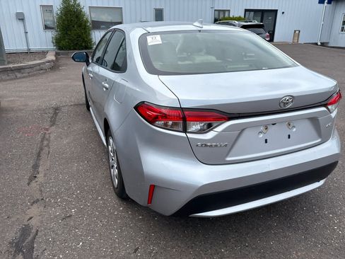 Used 2022 Toyota Corolla LE FWD image 7