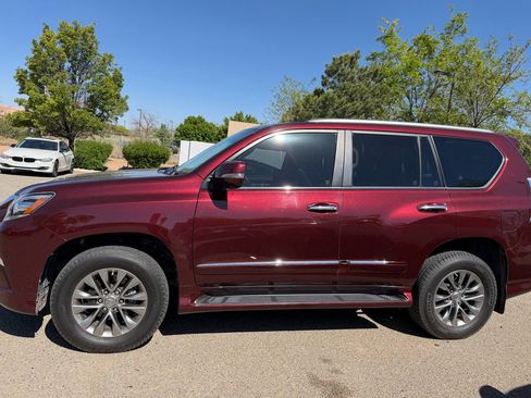 Used 2015 Lexus GX 460 Luxury AWD/4WD image 3