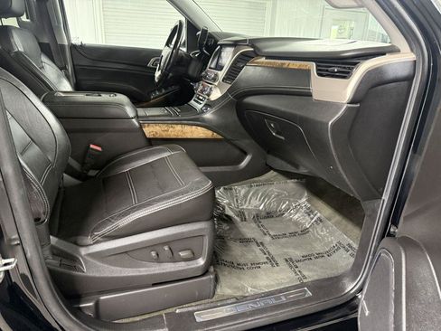 Used 2015 GMC Yukon Denali w/ Premium Package AWD/4WD image 37