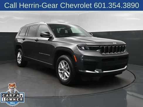 Used 2024 Jeep Grand Cherokee L Laredo RWD image 9