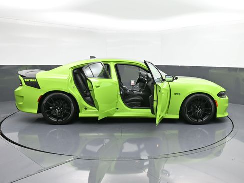 Used 2023 Dodge Charger Scat Pack w/ Daytona Edition Group image 39