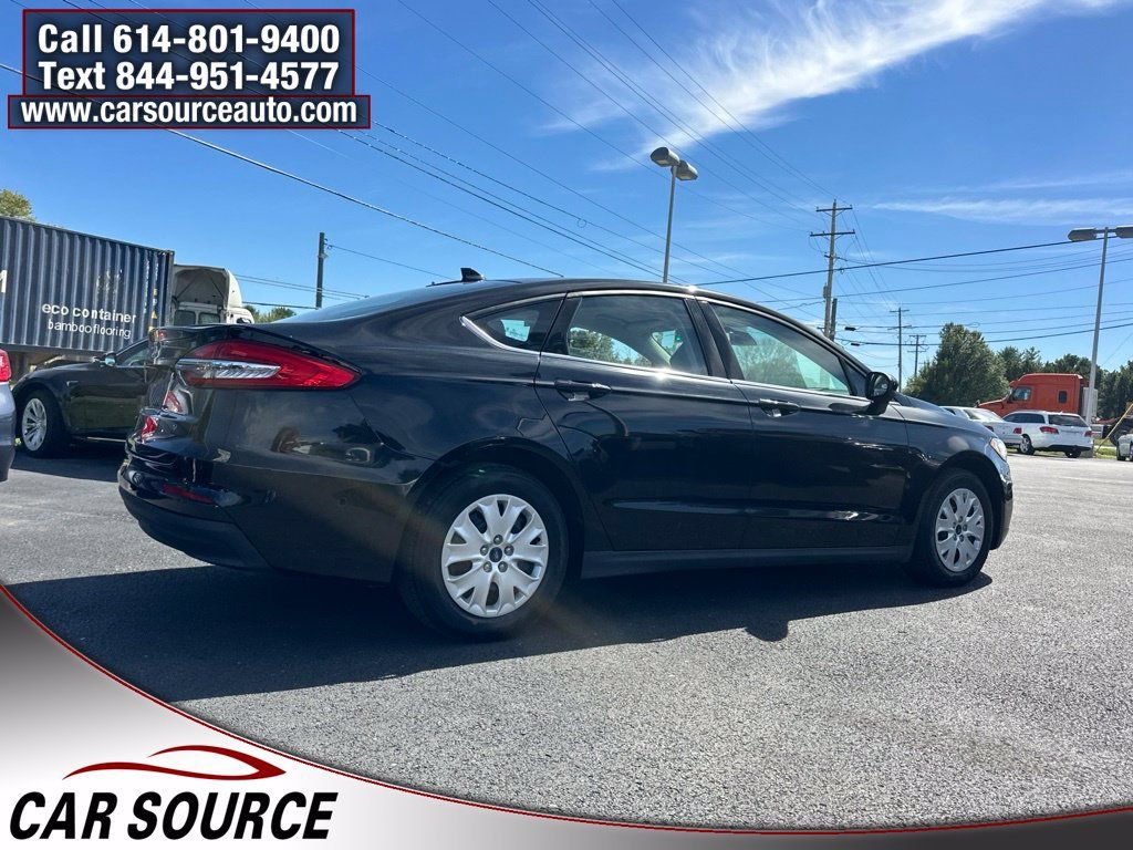Used 2020 Ford Fusion S FWD image 7