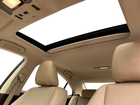 Used 2016 Lexus ES 300h w/ Luxury Package w/Wood Trim FWD image 20