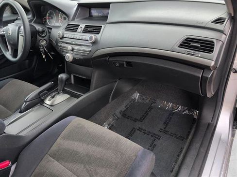 Used 2009 Honda Accord LX-P image 19