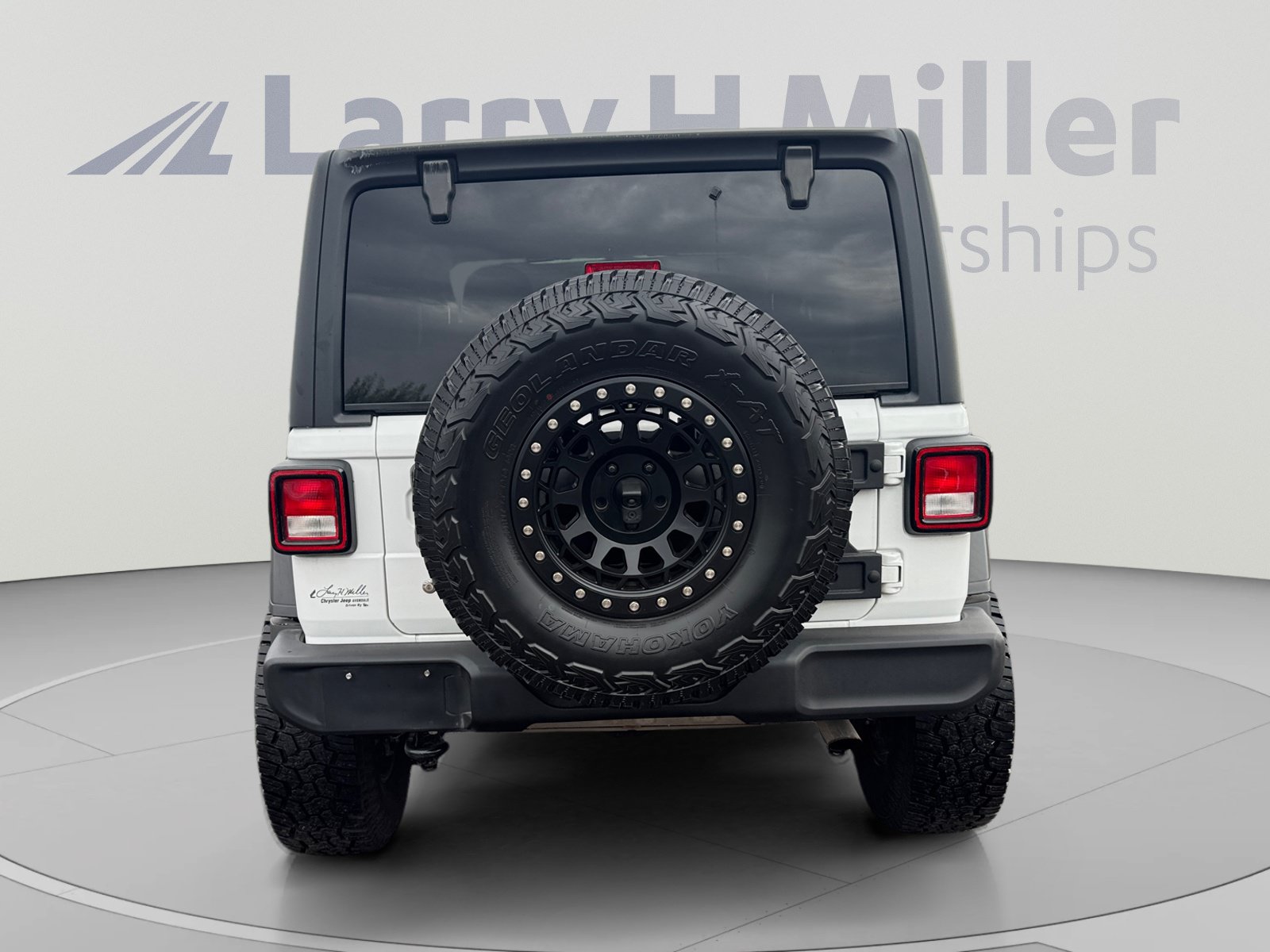 Used 2020 Jeep Wrangler Sport AWD/4WD image 4