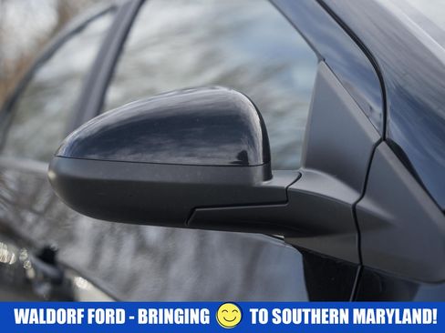 Used 2018 Chevrolet Sonic LT w/ Convenience Package image 11