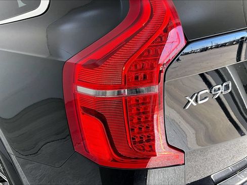 Used 2023 Volvo XC90 B6 Ultimate w/ Protection Package Premier AWD/4WD image 39