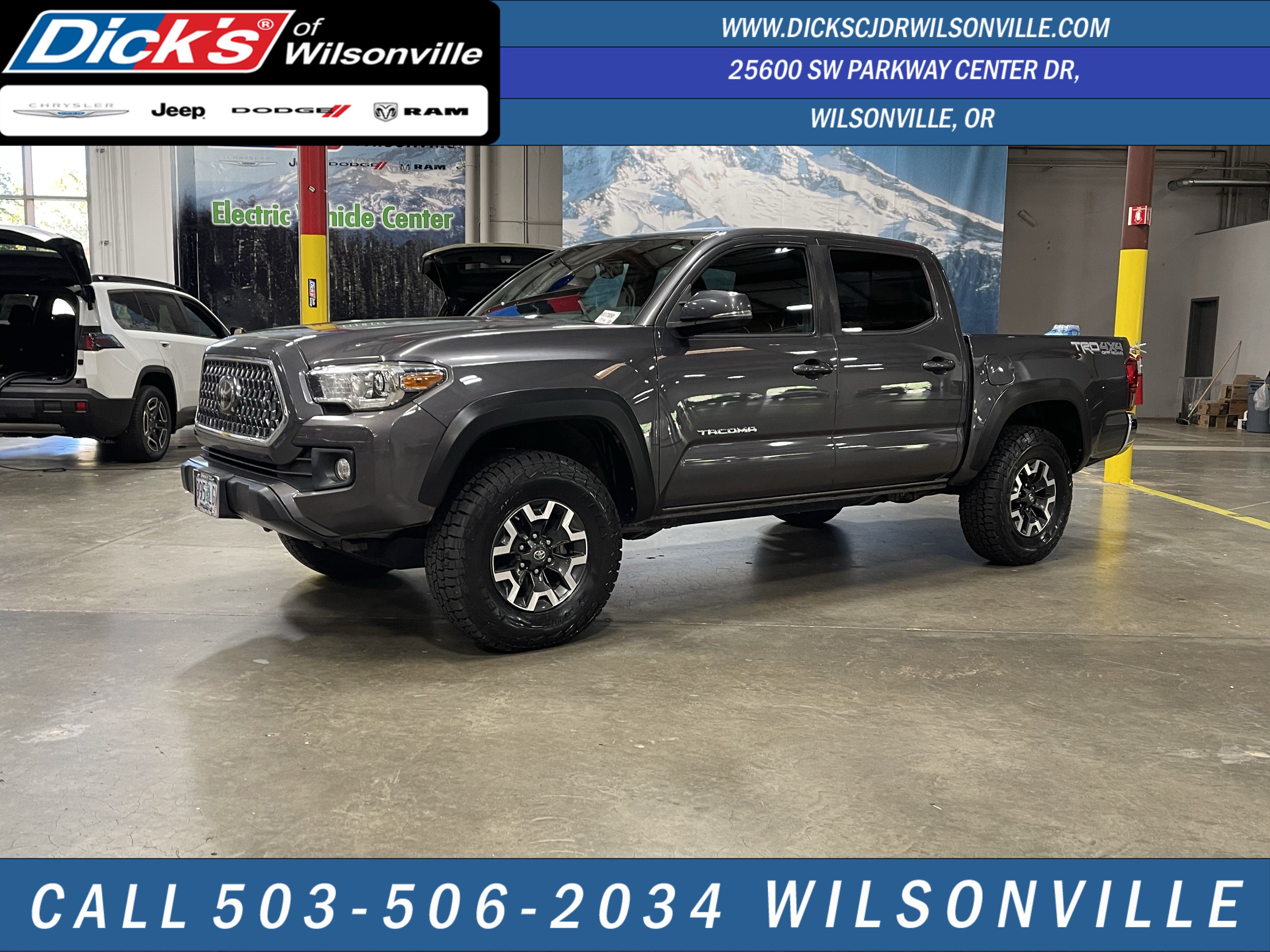 Used 2019 Toyota Tacoma TRD Off-Road AWD/4WD image 1