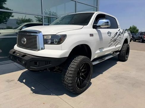 Used 2012 Toyota Tundra 4x4 CrewMax w/ SR5 Pkg image 5