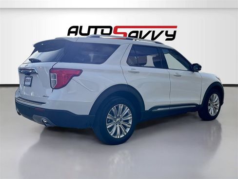 Used 2022 Ford Explorer Limited w/ Equipment Group 301A image 7