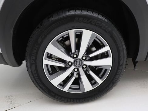 Used 2023 Nissan Pathfinder SL image 9