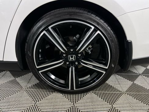 Used 2025 Honda Accord Sport image 10