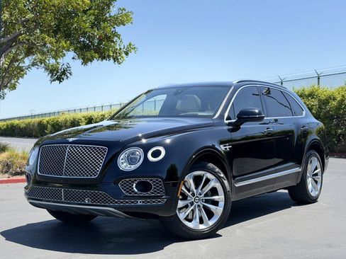 Used 2017 Bentley Bentayga AWD/4WD image 4