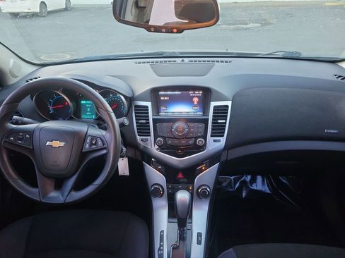Used 2015 Chevrolet Cruze LT w/ Technology Package image 35
